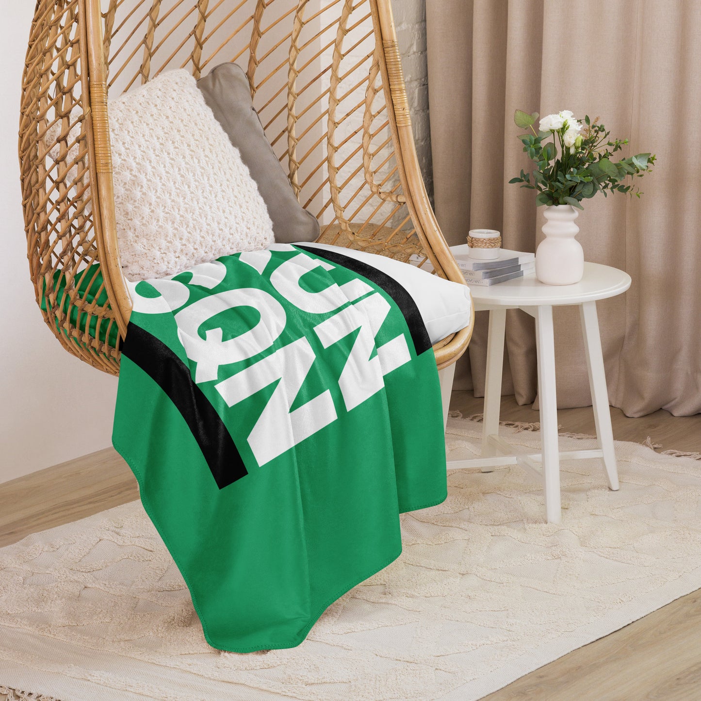 RUN SQN Sherpa blanket